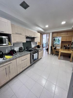 VENTA DEPARTAMENTO CON TERRAZA, PISO BAJO , BOSQUES DE LAS LOMAS