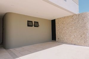 CASA EN VENTA EN CONKAL-PRIVADA ROSAMORA