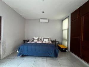 CASA EN RENTA EN EL CENTRO DE MÉRIDA A UNAS CALLES DEL PARQUE DE LA PLANCHA