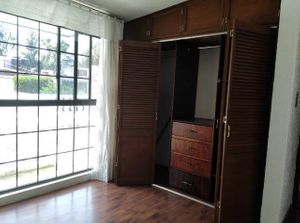 CASA AMPLIA EN VENTA EN LOMAS ESTRELLA ,IZTAPALAPA