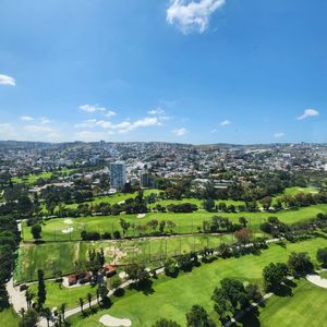 RENTA DEPARTAMENTO EN TORRE SAYAN ZONA DORADA EN TIJUANA