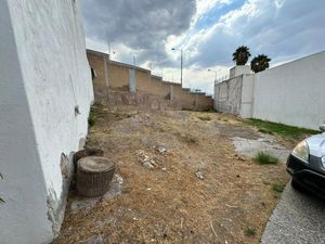 VENTA DE TERRENO EN PEDREGALES 2