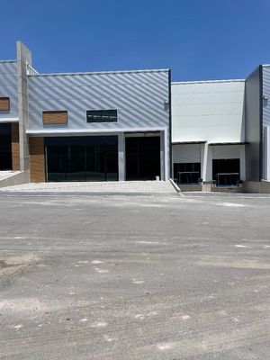 Bodega en renta de  726m2  cerca de Parque Industrial Queretaro  en $65k. GPS