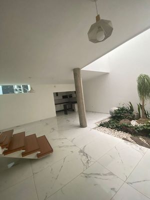 Casa remodelada en renta en Guadalajara zona Centro