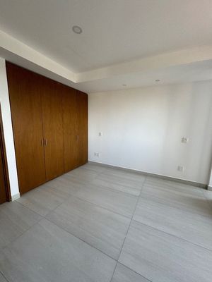 En venta departamento en Colomos Providencia