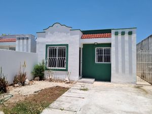 Casa en Renta fraccionamiento Las Américas, Mérida