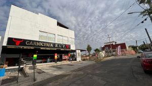 Local en Renta $12,000 en plaza comercial loma dorada Jalisco