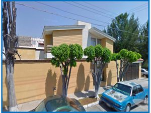 Casa en Venta en La Calma Zapopan