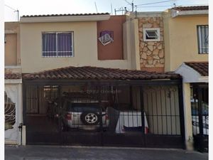 Casa en Venta en Parques Del Nilo Guadalajara