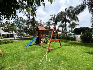 TERRENO EXCELENTE UBICACIÓN FRENTE A PARQUE ARBOLADA DEL BOSQUE II