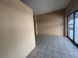 LOCAL COMERCIAL EN RENTA ZAPOPAN