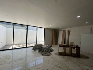 CASA EN VENTA EN COTO PRIVADO, VALLE IMPERIAL