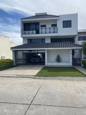 Excelente casa en Venta en club de golf los naranjos