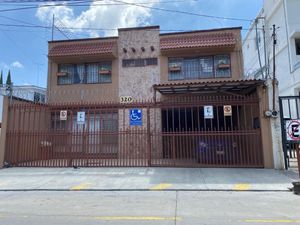 Excelente casa en Venta en Jardines del moral