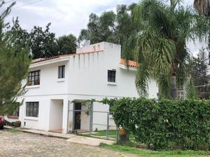 Excelente casa en Venta en Fracc.  Santa gertrudis, salida Silao