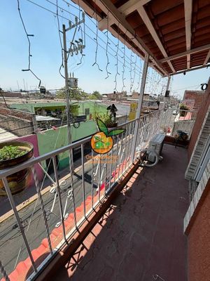 CASA MUY GRANDE EN EL CENTRO DE TONALA, JALISCO