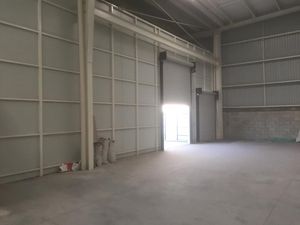 BODEGA EN RENTA DE 1,050 m2 NUEVA EN PARQUE INDUTRIAL EN CELAYA, GTYO. MÉXICO