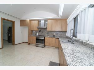 Casa en Venta en Ciudad Bugambilia Zapopan