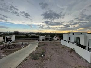 CASA EN VENTA SONTERRA RESIDENCIAL