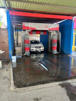 VENTA DE TERREN COMERCIAL con negocio de Car Wash super equipado en Linares NL