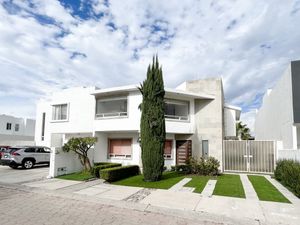 CASA EN VENTA EN QUERETARO / PEDREGAL DE VISTA HERMOSA