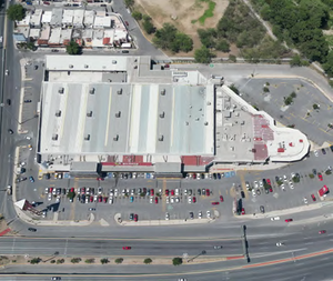 Centro comercial. Nuevo León 1