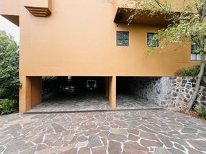 DEPARTAMENTO EN VENTA EN VALLE DE BRAVO