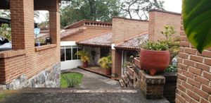 Casa en venta en Avándaro, Valle de Bravo.