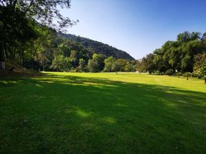 Terreno en Venta, Plano y con Abundante, Agua en Valle de Bravo.