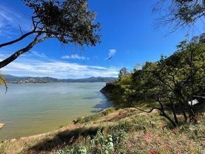 TERRENO EN VENTA A LA ORILLA DEL LAGO EN SAN GASPAR, VALLE DE BRAVO