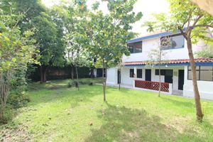 VENTA DE PROPIEDAD COMERCIAL en ESQUINA antes COLEGIO clave EVR445