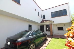 CASA EN VENTA EN CUERNAVACA clave CS401