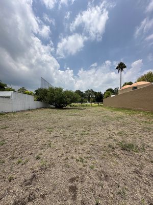 TERRENO en VENTA  frente al CAMPO de GOLF, JURIQUILLA QUERETARO