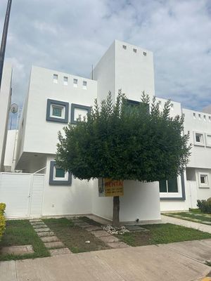 RESIDENCIAL BOSQUES