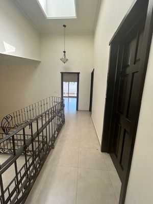 CASA EN OPORTUNIDAD EN VILLAS DE IRAPUATO