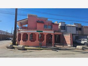 Casa en Venta en Jardines del Lago Juárez