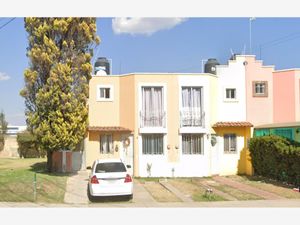 Casa en Venta en Alamedas de Tesistan Zapopan