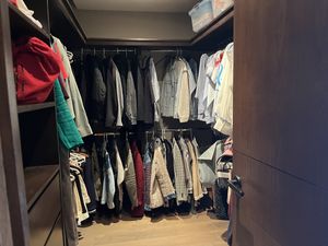 walking closet