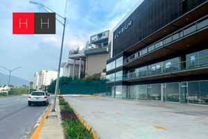 Oficina en renta Plaza Elysium, Avenida Fundadores Monterrey N.L.