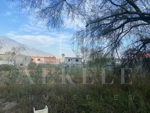 TERRENO COMERCIAL EN RENTA SANTA CATARINA