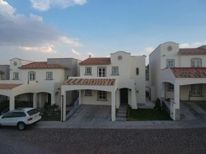 Casa en Venta en Cumbres del Lago Querétaro