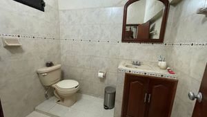 CASA EN VENTA A UNAS CUADRAS DEL PARQUE DE LA MEJORADA  - CENTRO MÉRIDA, YUCATÁN