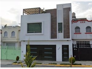 Casa en Venta en La Puerta de Hierro Pachuca de Soto