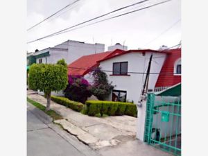 Casa en Venta en Lomas de San Mateo Naucalpan de Juárez