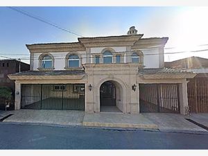 Casa en Venta en El Roble San Nicolás de los Garza