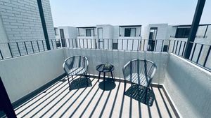 Estrena casa de doble altura y roof garden en Zibata con las mejores amenidades