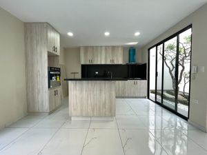 VENTA CASA PARQUE COAHUILA, LOMAS DE ANGELÓPOLIS (VR)