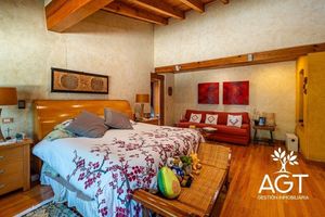 Casa en Venta en Metepec  con gran terreno