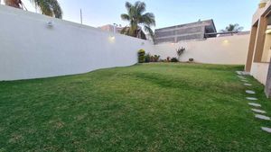 CASA EN VENTA EN VILLAS     EN PRIVADA