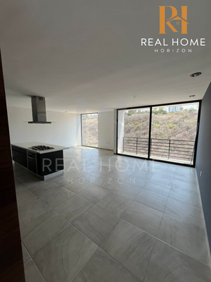 CASA EN VENTA EN BARRANCA DEL REFUIGIO COMO NUEVA CON GRAN VISTA